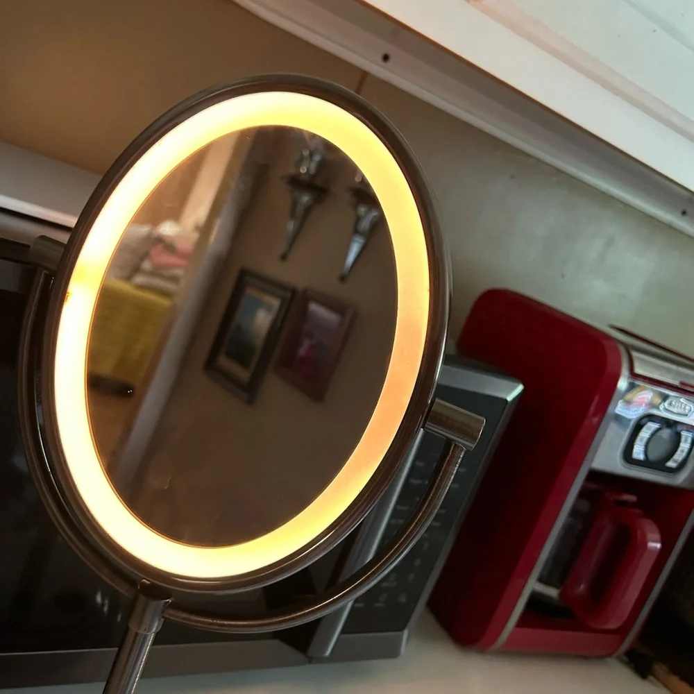 Mirror - Picture 8 of 12